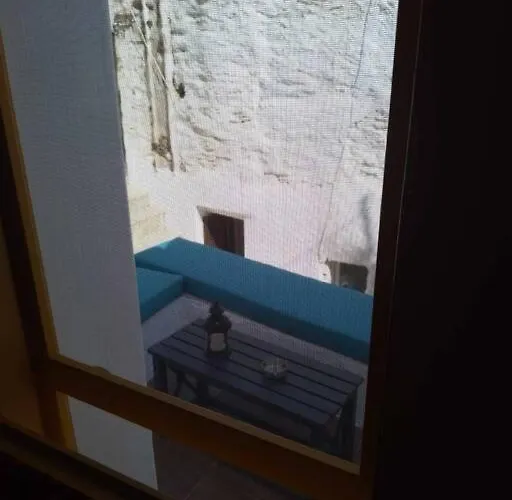 κυθνος δρυοπίδα, στούντιο χατζής *