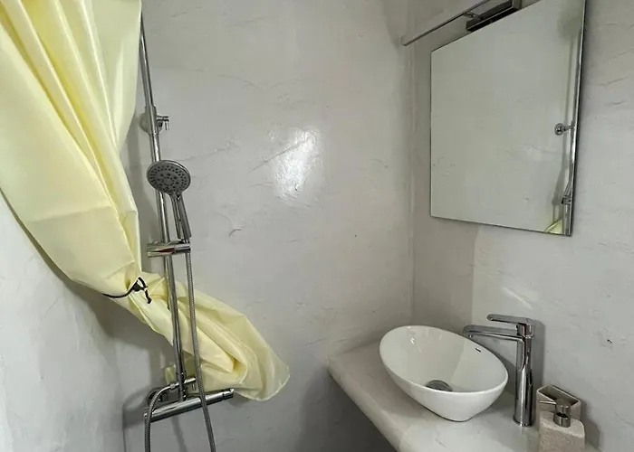 κυθνος δρυοπίδα, στούντιο χατζής 펜션 *