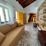 κυθνος δρυοπίδα, στούντιο χατζής * Dhriopís
