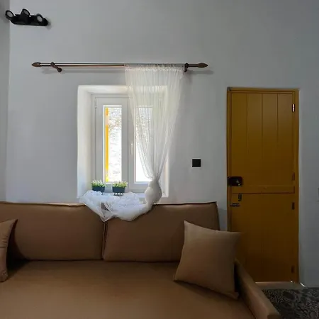 κυθνος δρυοπίδα, στούντιο χατζής * Dhriopis